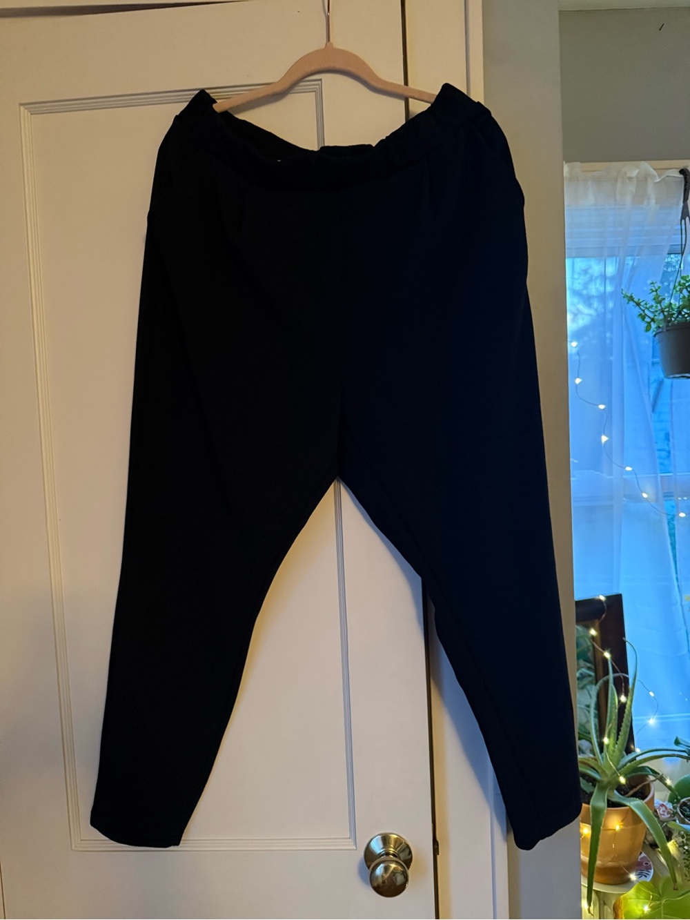 Black Straight-Leg Women's Pants - Classic Everyday